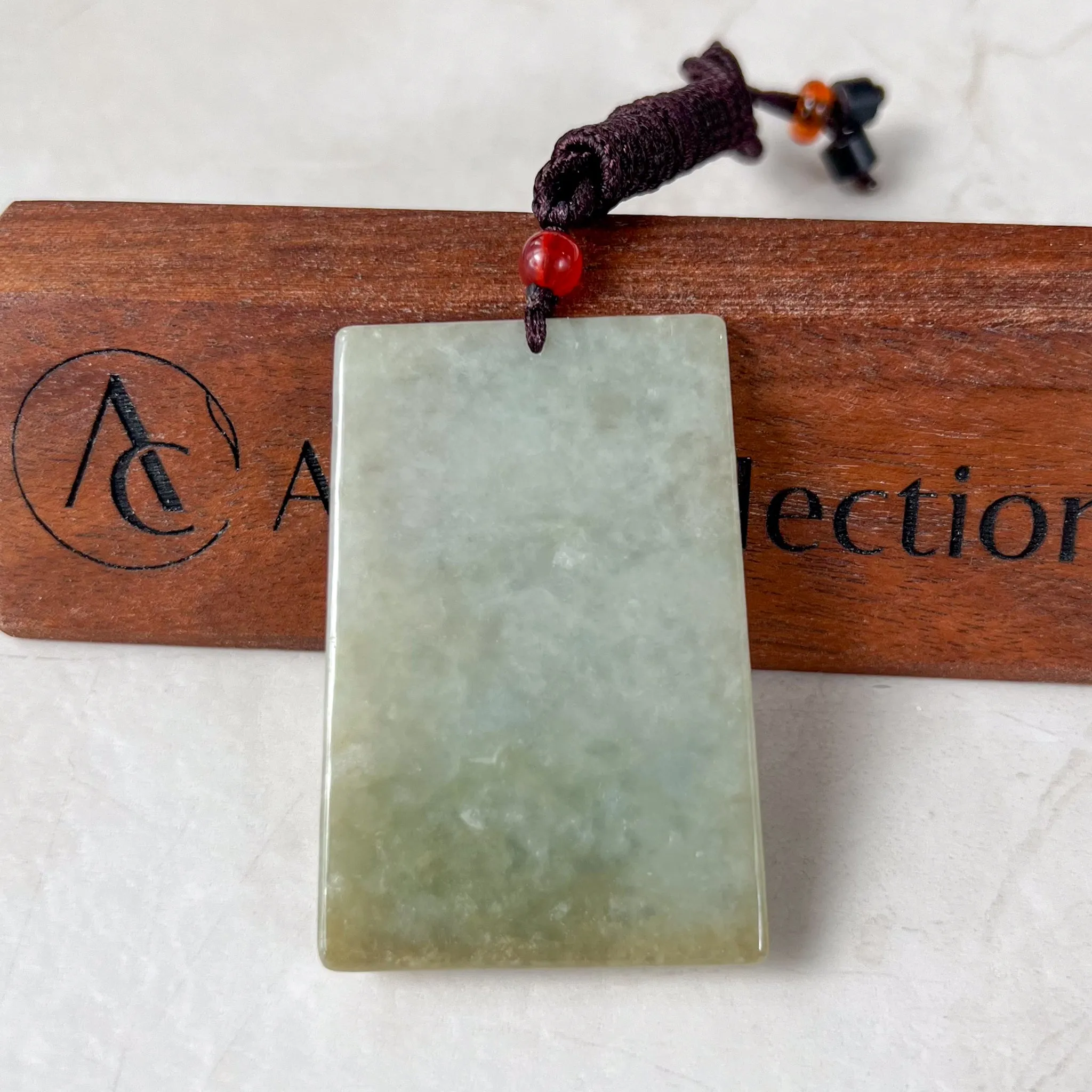 Jadeite Jade Guan Yin Avalokiteshvara Hand Carved Pendant Necklace, YJ-0321-0469026