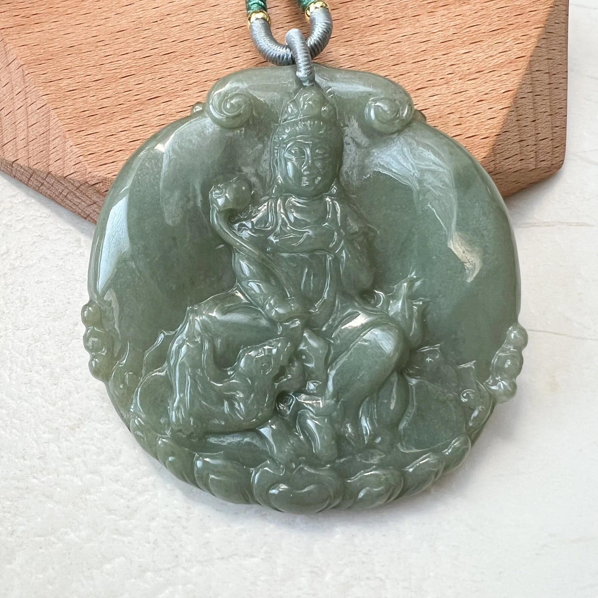 Jadeite Jade Guan Yin Avalokiteshvara Hand Carved Pendant Necklace, YJ-1221-0279050-2