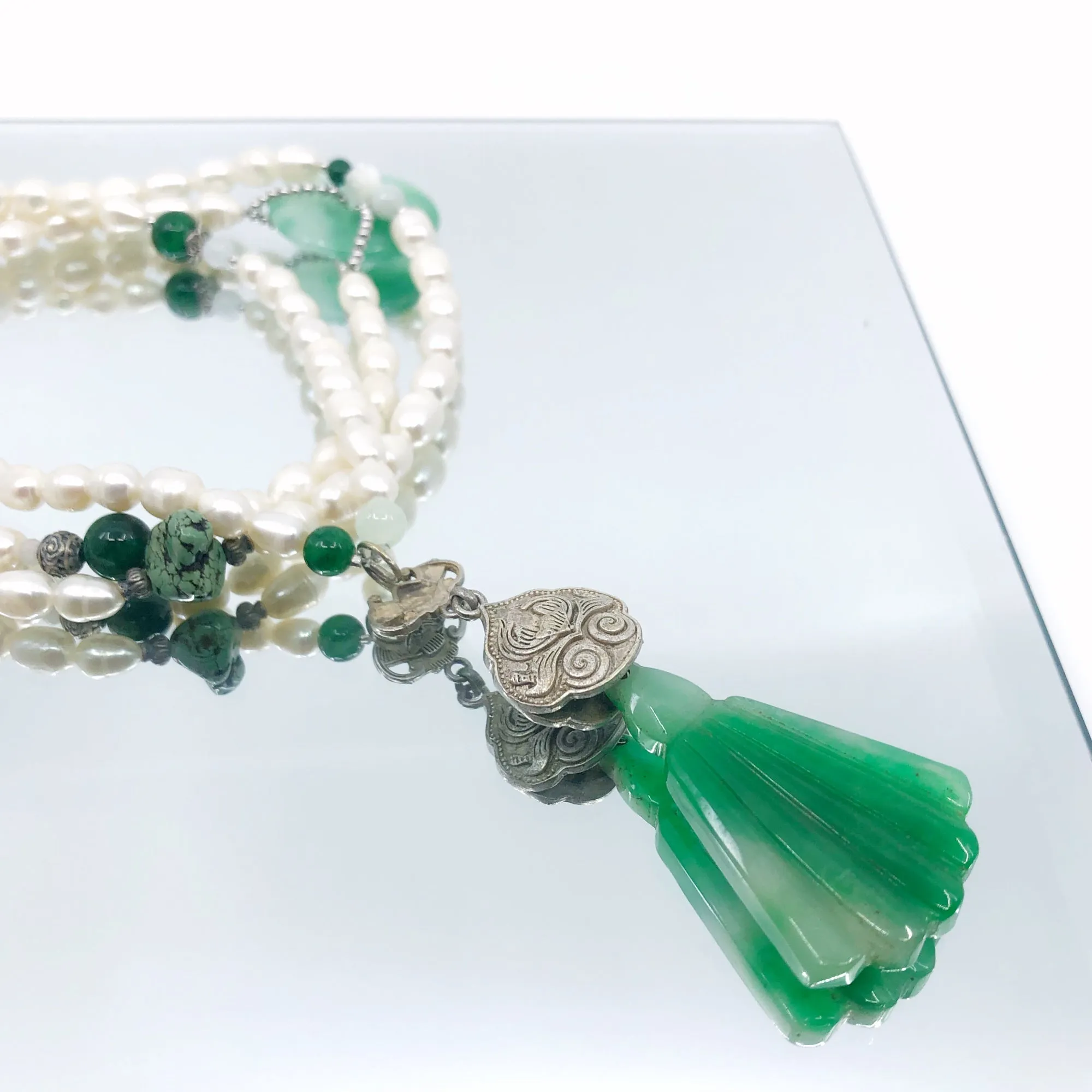 Lengthy Beaded Pearl Necklace with Jade Pendant