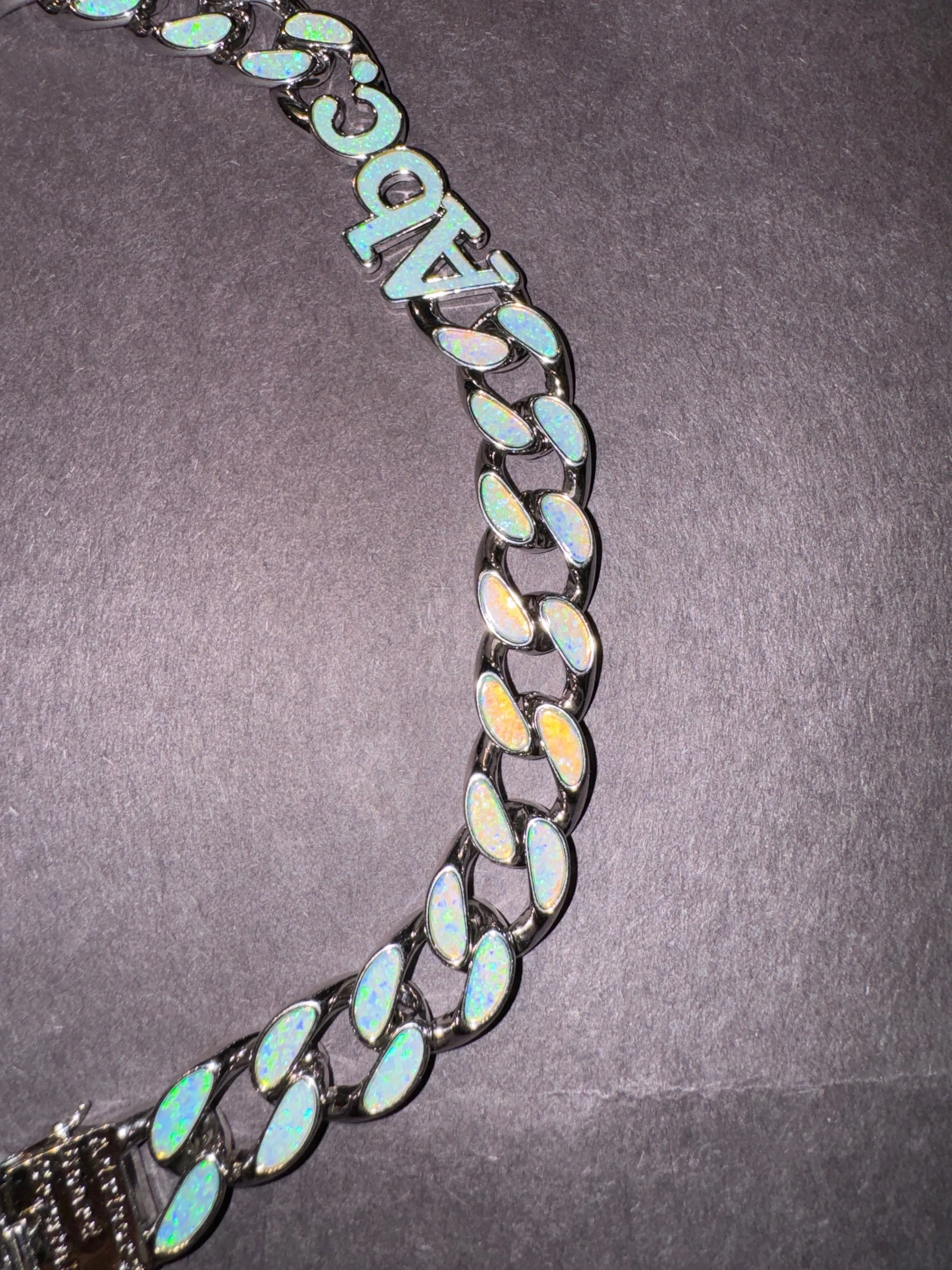 Opal Opal Opal Curb Link Necklace (Cream Soda)