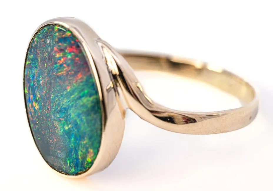 Stunning Handmade 9ct Yellow Gold Opal Doublet Ring