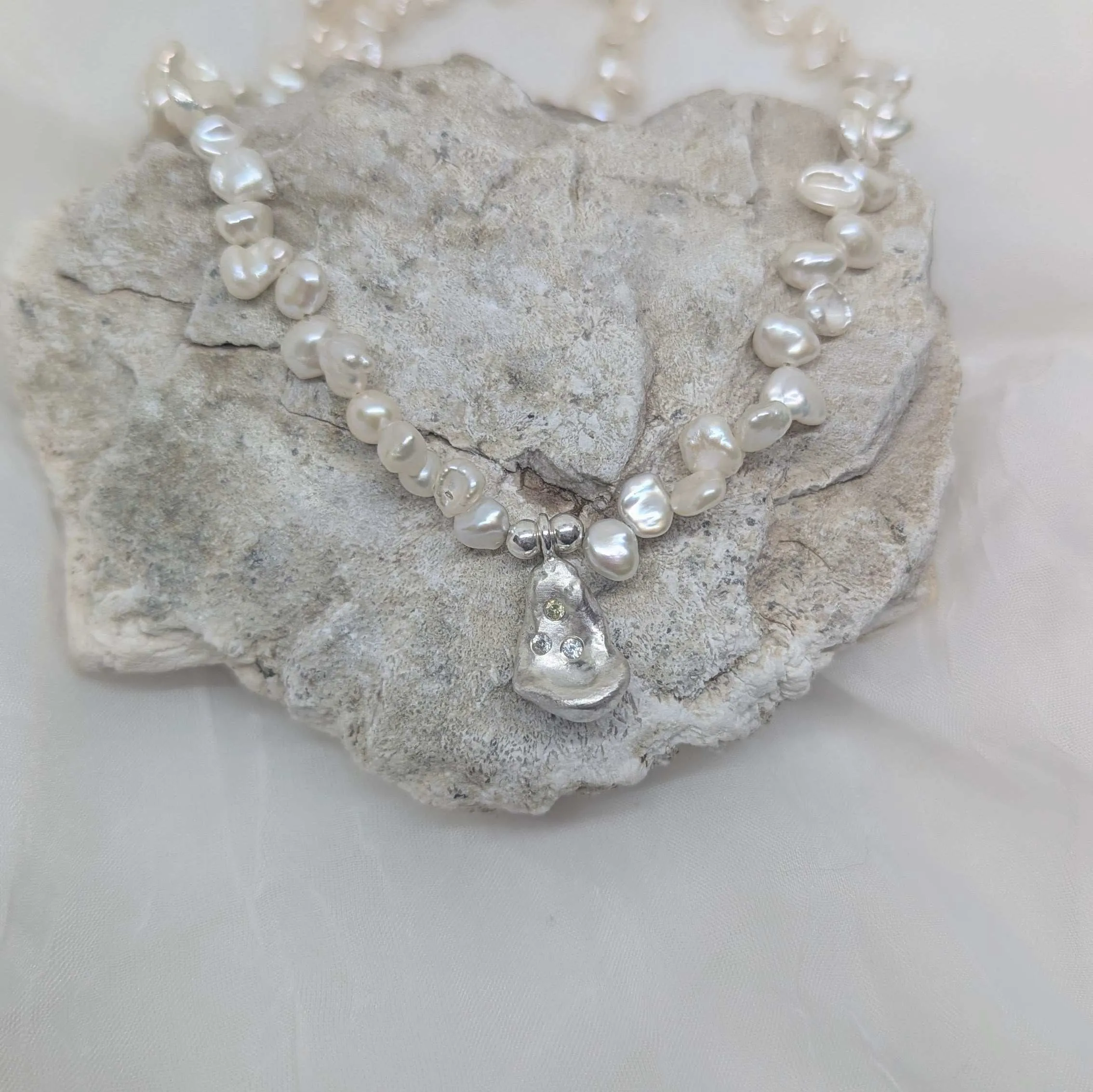 Wild  pearls and silver necklace